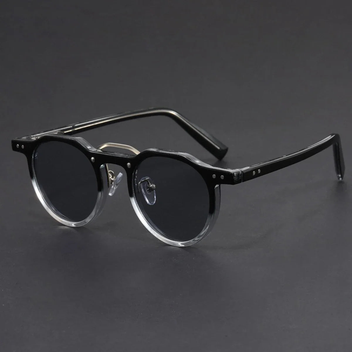 The Riviera Frames