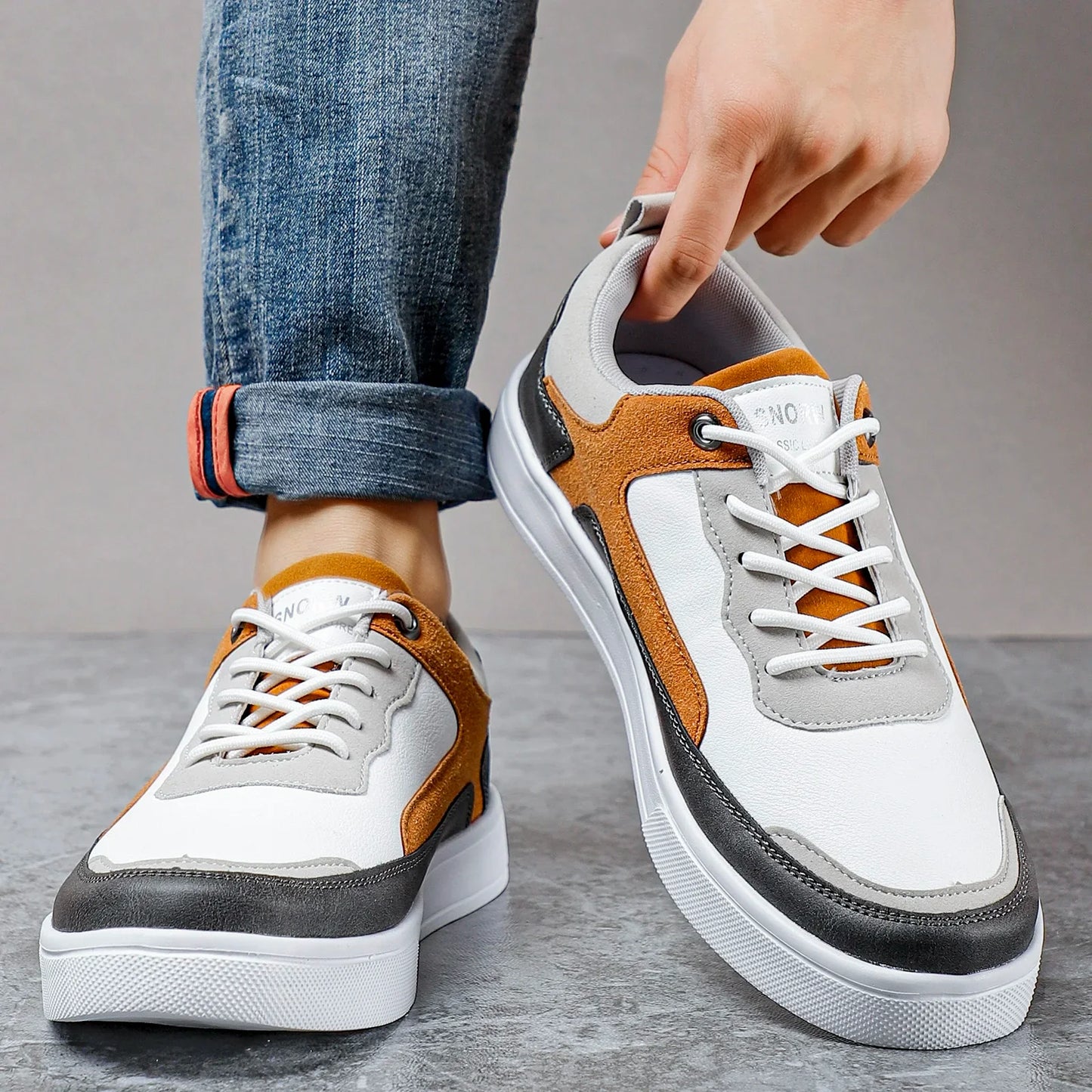 Jett Metro Sneakers